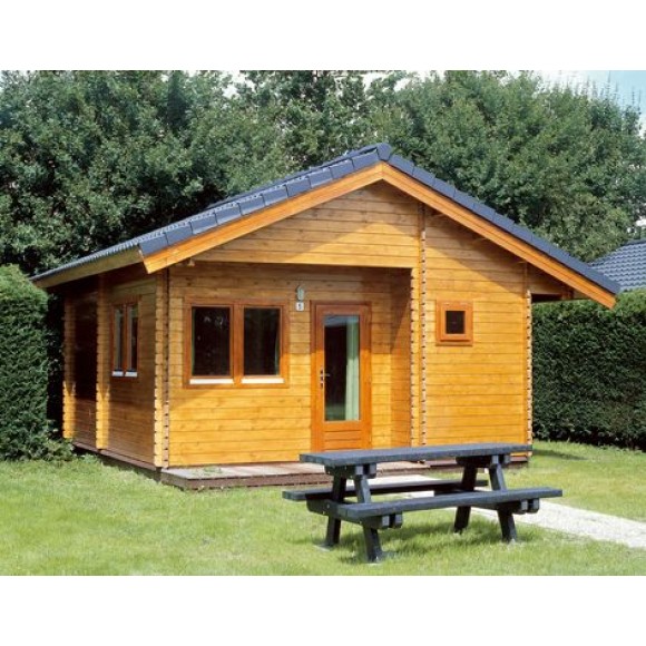 Lugarde Log Cabin Madrid 550 x 600cm