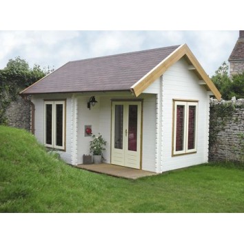 Lugarde Log Cabin B17